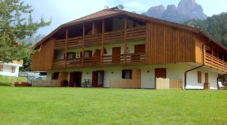 Cottage in Pera
