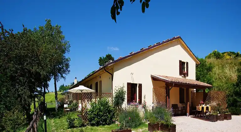 Farm house in Cagli