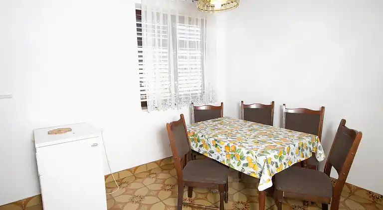Two bedroom apartment near beach Privlaka (Zadar) (A-666-b)