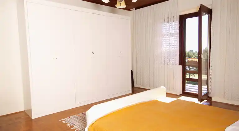 Two bedroom apartment near beach Privlaka (Zadar) (A-666-b)