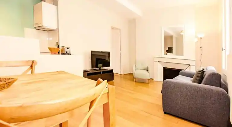 Ferienwohnung in Chartrons