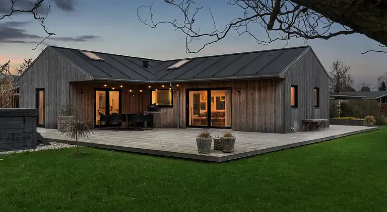 Naturskønt sommerhus med plads til hele familien