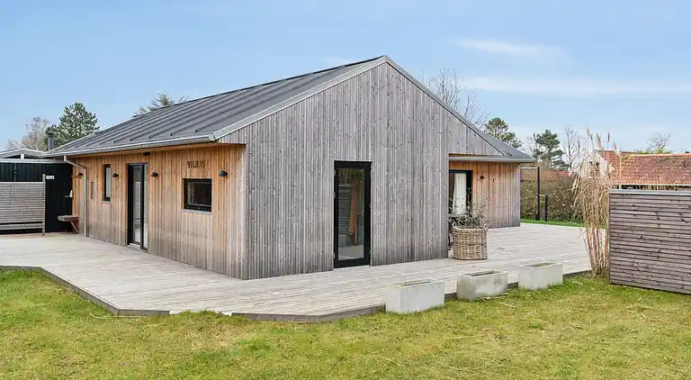 Naturskønt sommerhus med plads til hele familien