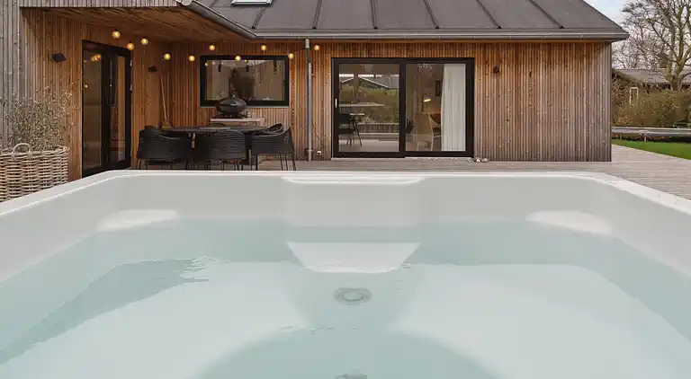 Naturskønt sommerhus med plads til hele familien