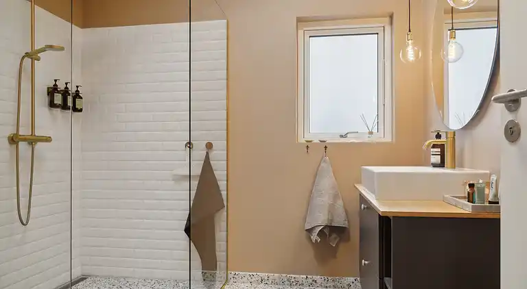 Naturskønt sommerhus med plads til hele familien