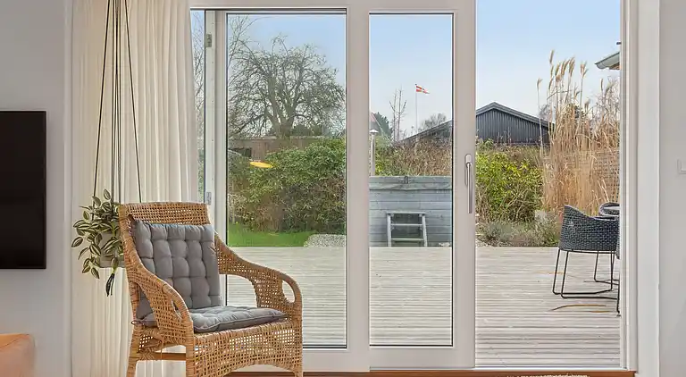 Naturskønt sommerhus med plads til hele familien