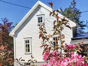 Holiday home in Flørli