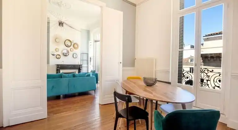 Apartment in Downtown