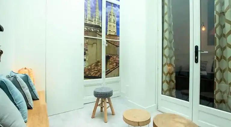 Apartment in Downtown