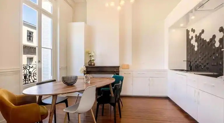 Apartment in Downtown