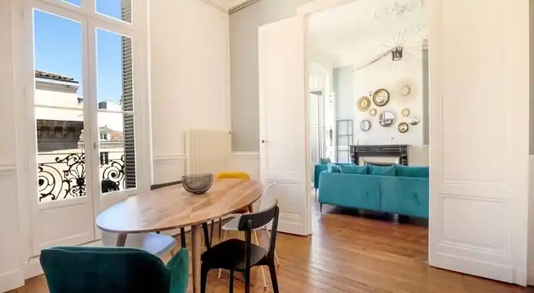 Apartment in Downtown