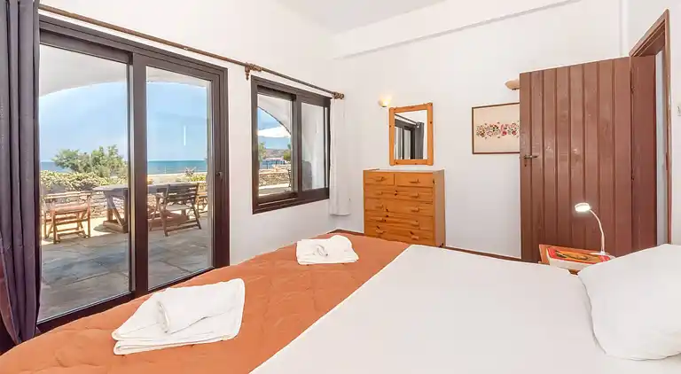 Platanias Beachfront Villa Elsa-90m To Main Square