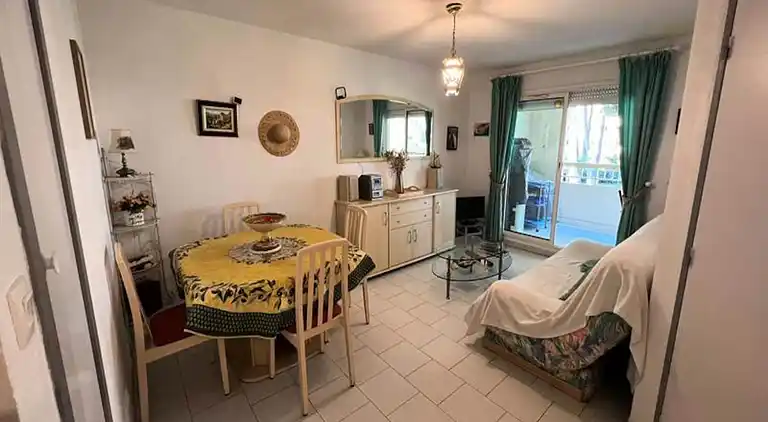 Apartment in Six-Fours-les-Plages