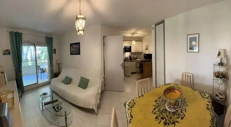 Apartment in Six-Fours-les-Plages