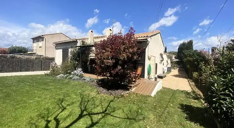 Apartment in Six-Fours-les-Plages