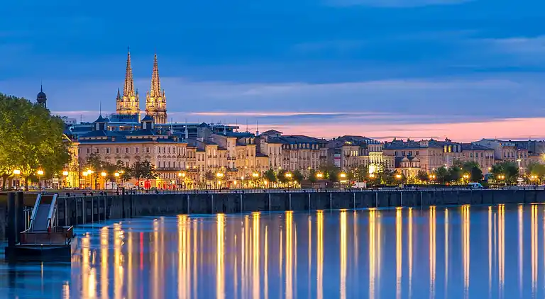 Apartment in Downtown