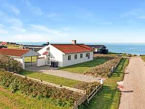 Sommerhus ved Nr Lyngby Strand