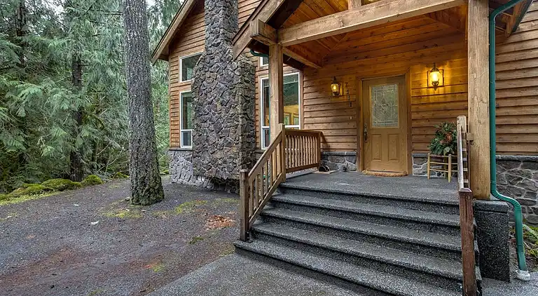 Glacier Springs Cabin – Ein elegantes Landhaus