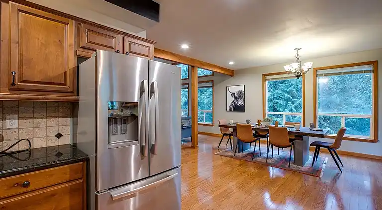 Glacier Springs Cabin – Ein elegantes Landhaus