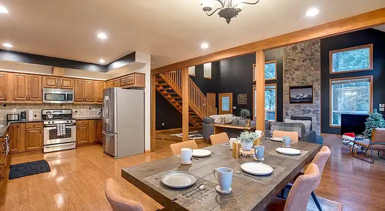 Glacier Springs Cabin – Ein elegantes Landhaus