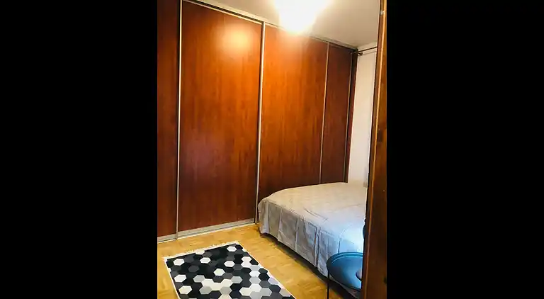 Gemütliches Apartment mit einem Schlafzimmer im Zentrum von