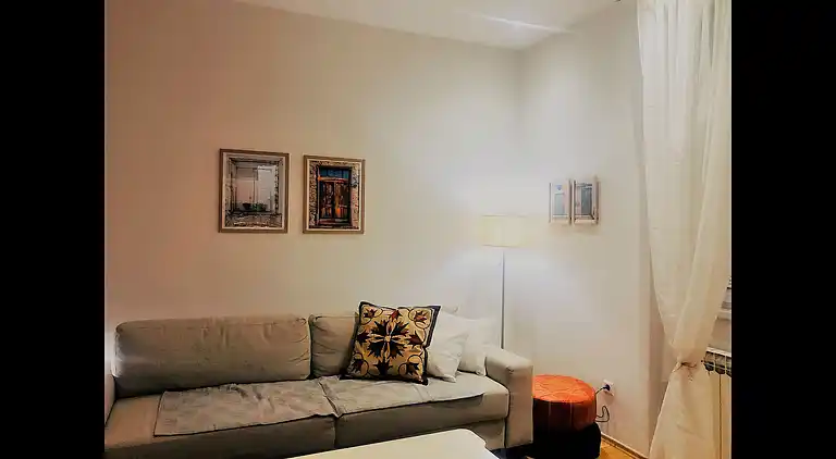 Gemütliches Apartment mit einem Schlafzimmer im Zentrum von