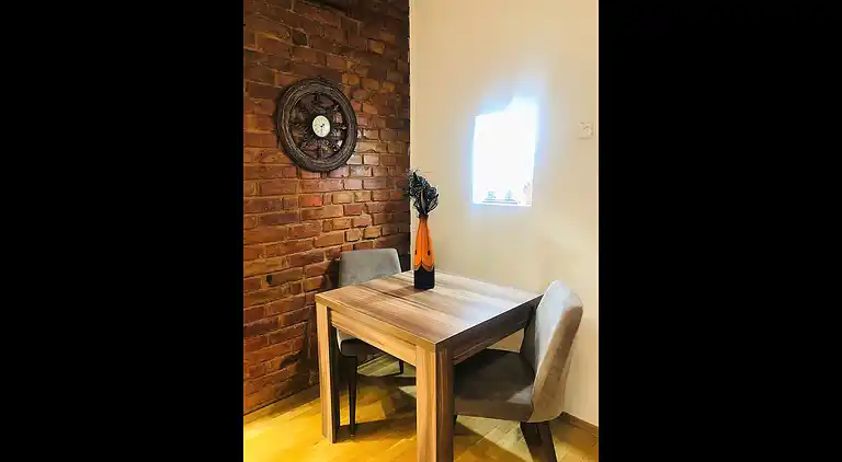 Gemütliches Apartment mit einem Schlafzimmer im Zentrum von