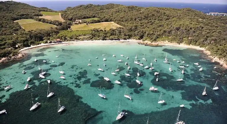 Apartment in Le Port