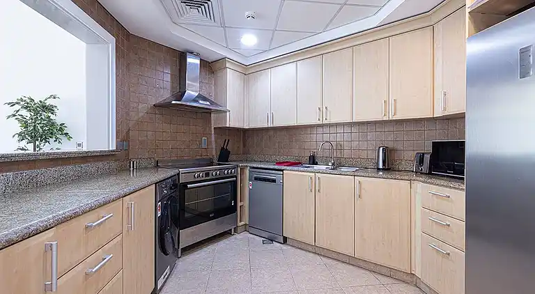 Lovely 2br  Extra Room - Green Park View - New