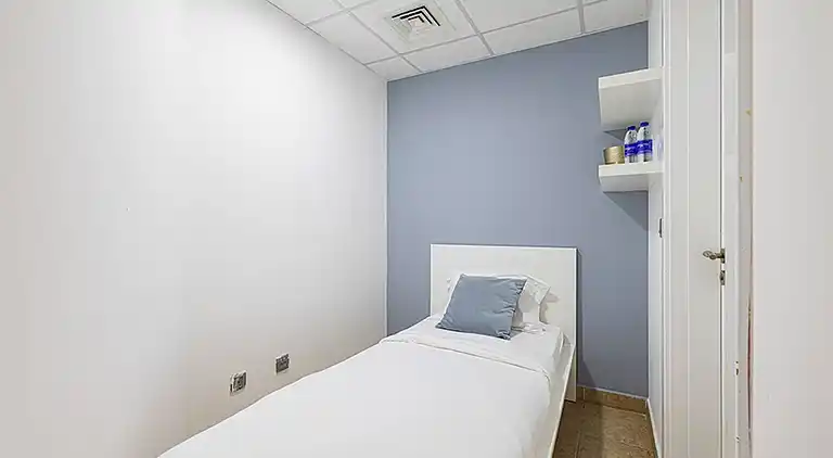 Lovely 2br  Extra Room - Green Park View - New