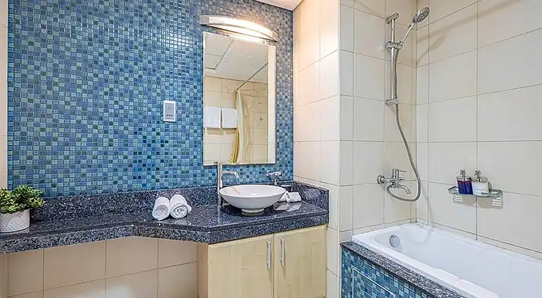 Lovely 2br  Extra Room - Green Park View - New