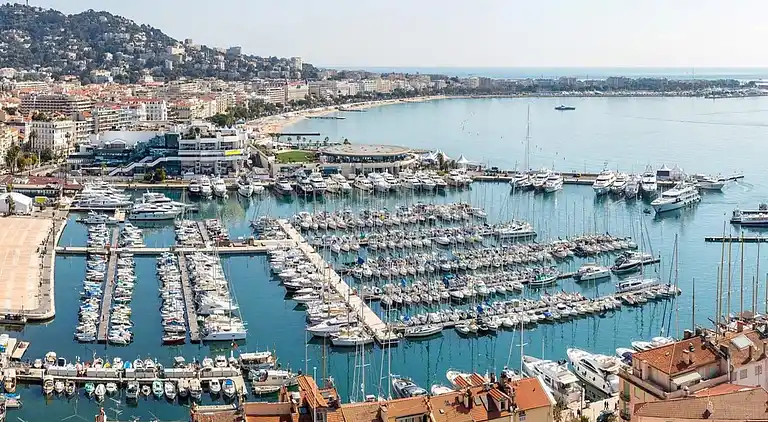 Apartment in Centre Ville