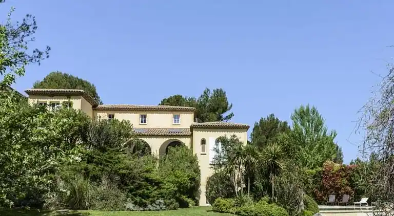 Apartment in Mallemort