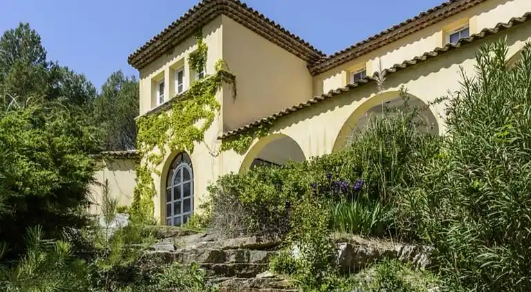 Apartment in Mallemort