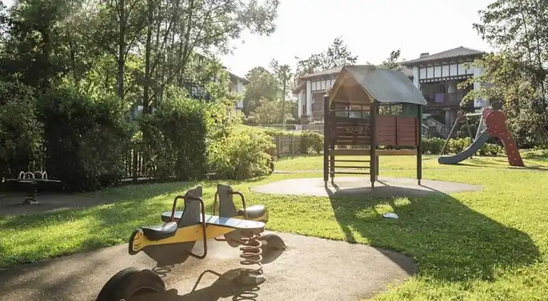 Ferienwohnung in Çaro