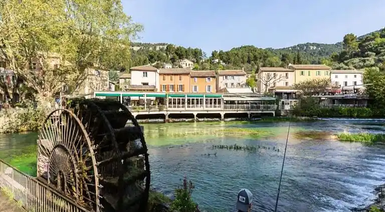 Apartment in Saumane-de-Vaucluse