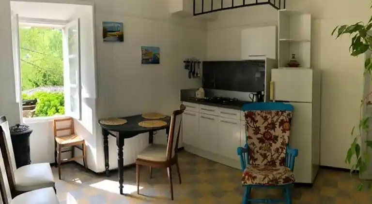 Apartment in Saumane-de-Vaucluse