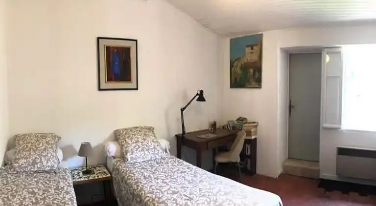 Apartment in Saumane-de-Vaucluse