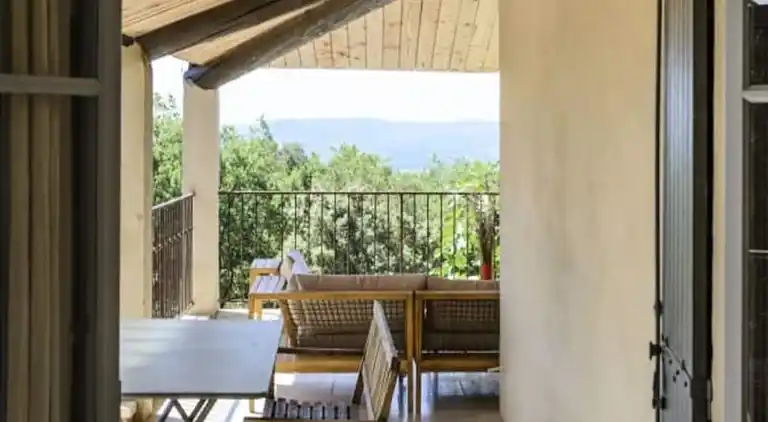 Apartment in Cadenet