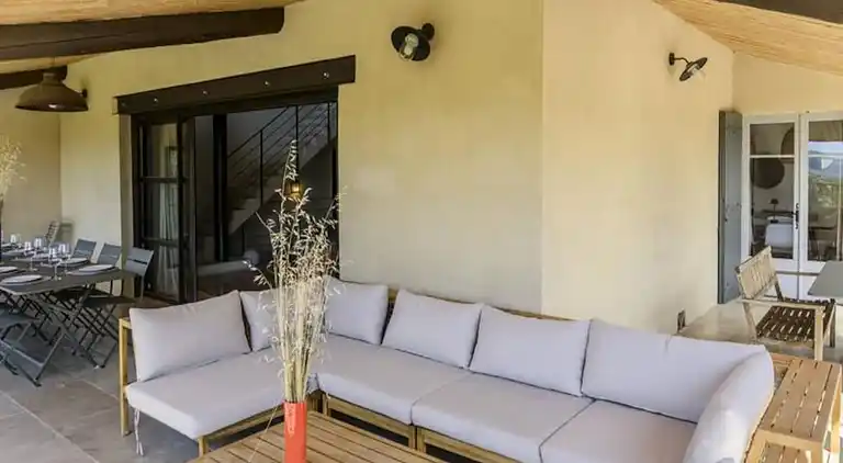Apartment in Cadenet