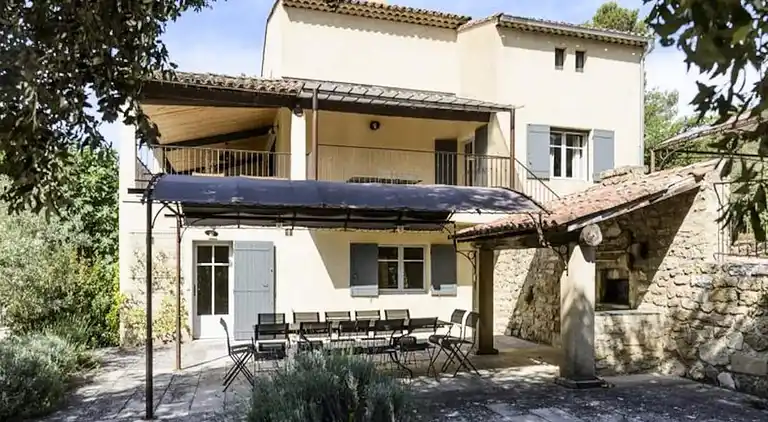 Apartment in Cadenet