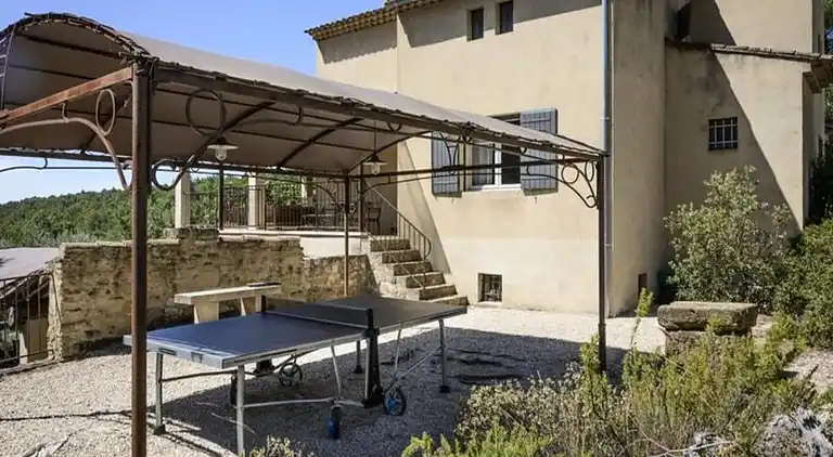 Apartment in Cadenet