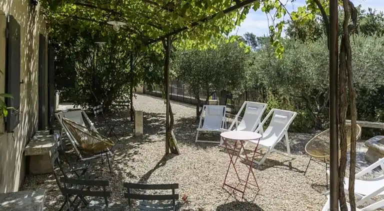Apartment in Cadenet