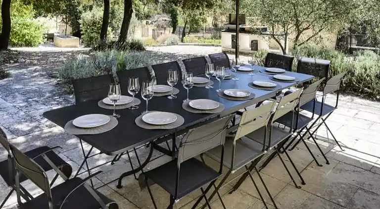 Apartment in Cadenet