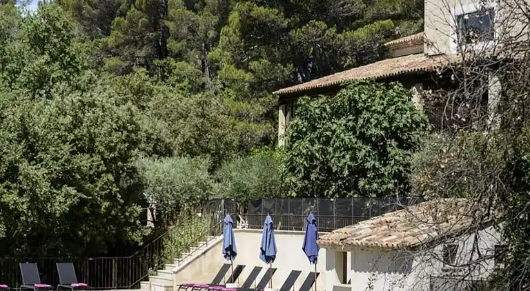 Apartment in Cadenet