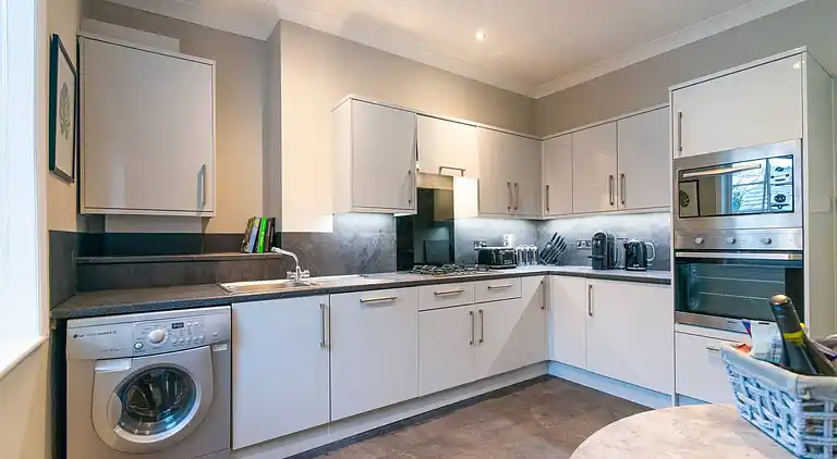 Modern Living 2 Bedroom Apartment South Wilmslow