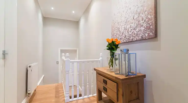 Modern Living 2 Bedroom Apartment South Wilmslow