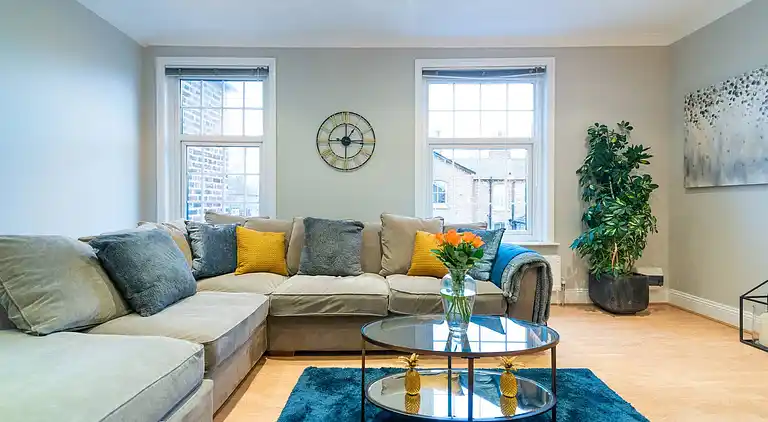 Modern Living 2 Bedroom Apartment South Wilmslow