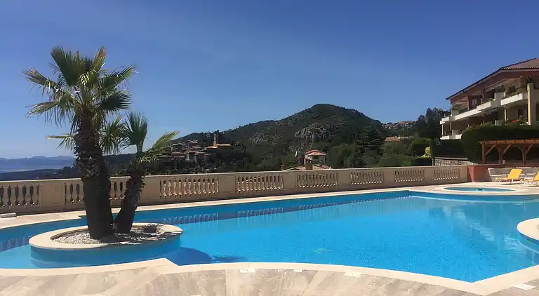 Stunning Penthouse with panoramic views of Eze Village and