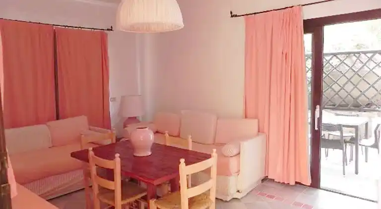 Strandwohnung Baja Sardinia - Vermietet vom 8. August 2026